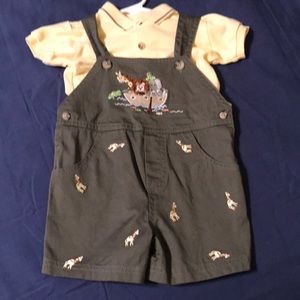 NWOT Noah’s ark baby boys outfit